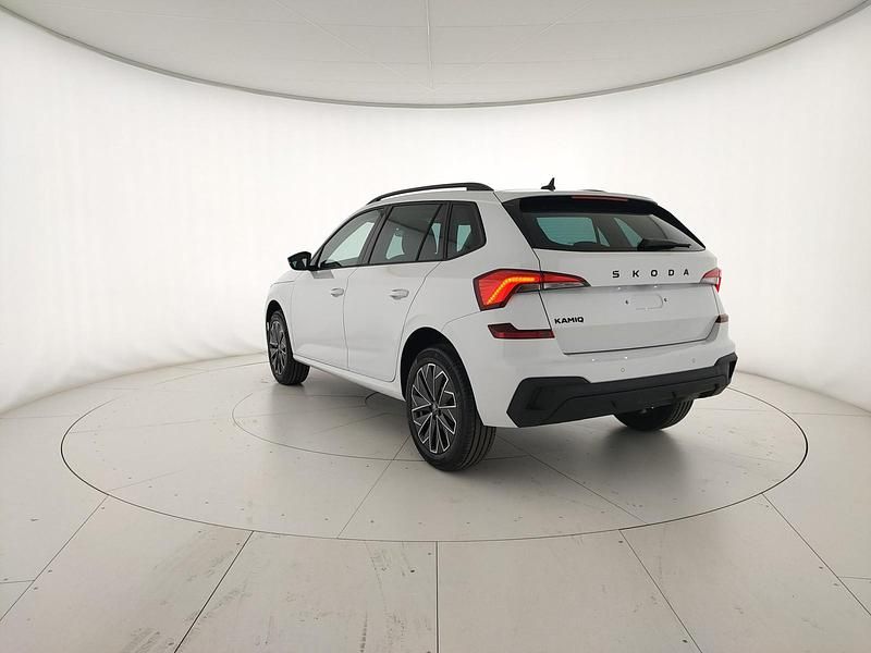 Nuova Skoda Kamiq 115 CV (84 kW) 2026 Bianco luna metallizzato SUV
