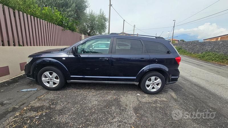 Usata Fiat Freemont 140 CV (102 kW) 2011 Blu SUV