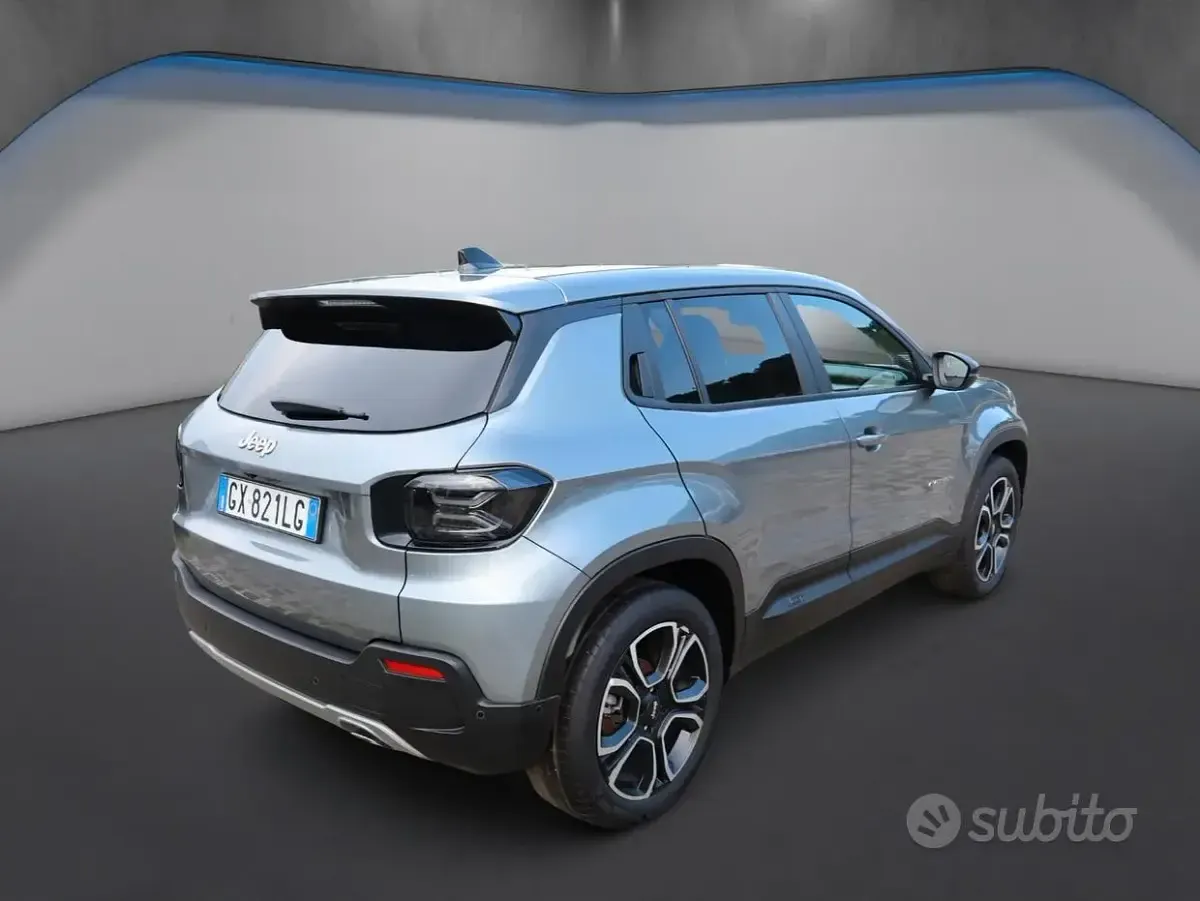 Usata Jeep Avenger Summit 101 CV (74 kW) 2025 Grigio SUV