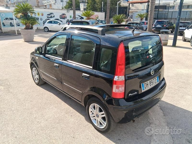 Usata Fiat Panda Emotion 59 CV (43 kW) 2007 Nero Utilitaria