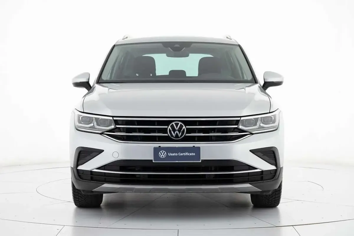Usata VW Tiguan Elegance 150 CV (110 kW) 2023 Argento SUV