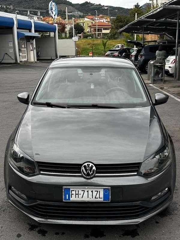 Usata VW Polo Comfortline 75 CV (55 kW) 2017 Grigio Berlina
