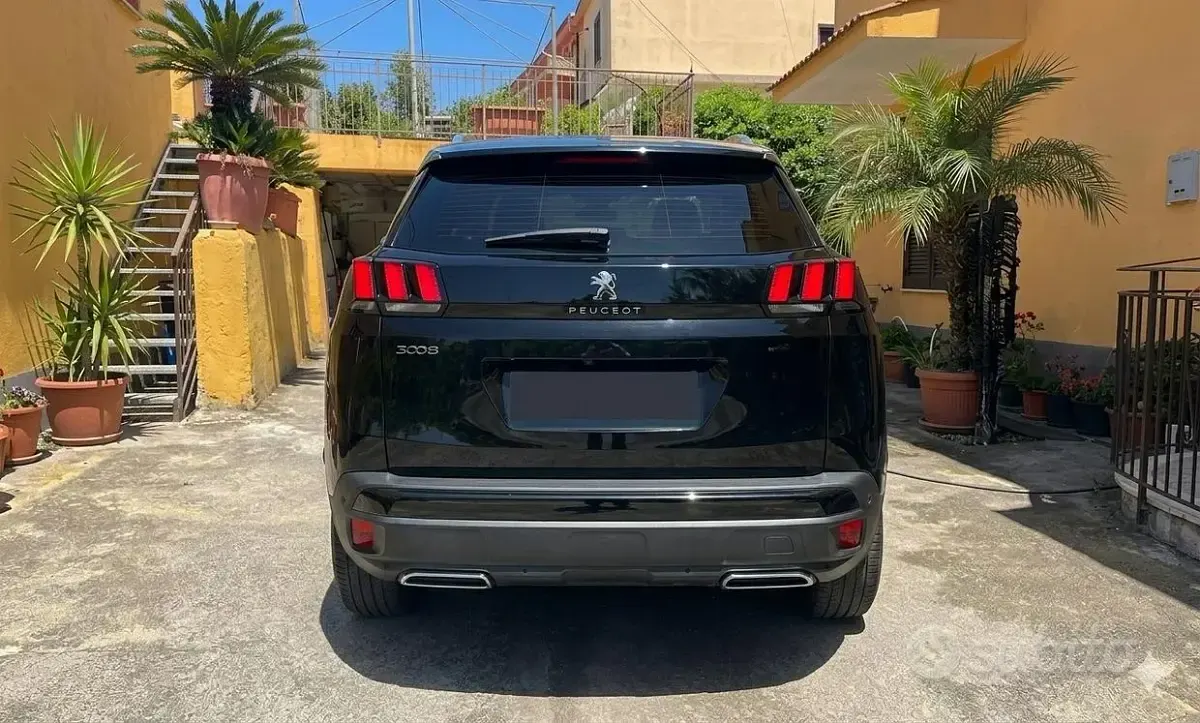 Usata Peugeot 3008 101 CV (74 kW) 2017 Nero SUV