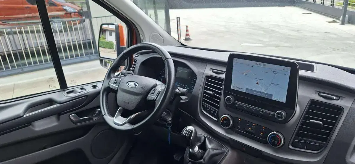 Usata Ford Transit Custom Trend 131 CV (96 kW) 2022 Arancione Furgone