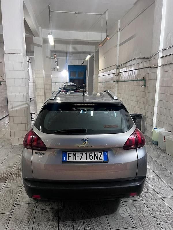 Usata Peugeot 2008 Allure 120 CV (88 kW) 2018 Grigio SUV
