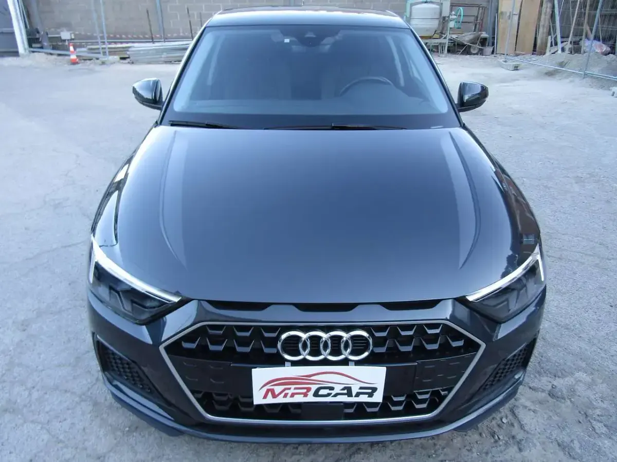 Usata Audi A1 S-Line 95 CV (69 kW) 2024 Manhattan grey metallic SUV