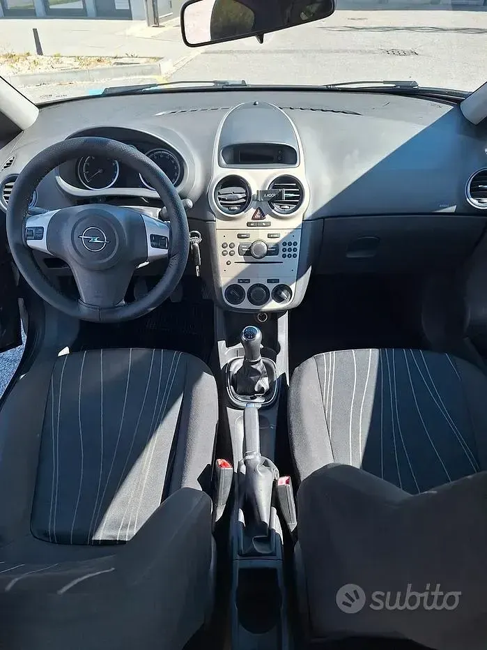 Usata Opel Corsa 80 CV (58 kW) 2007 Blu Utilitaria