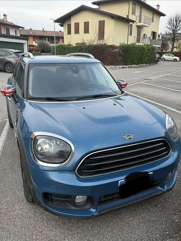 Usata Mini One Countryman 102 CV (75 kW) 2019 Blu/azzurro SUV