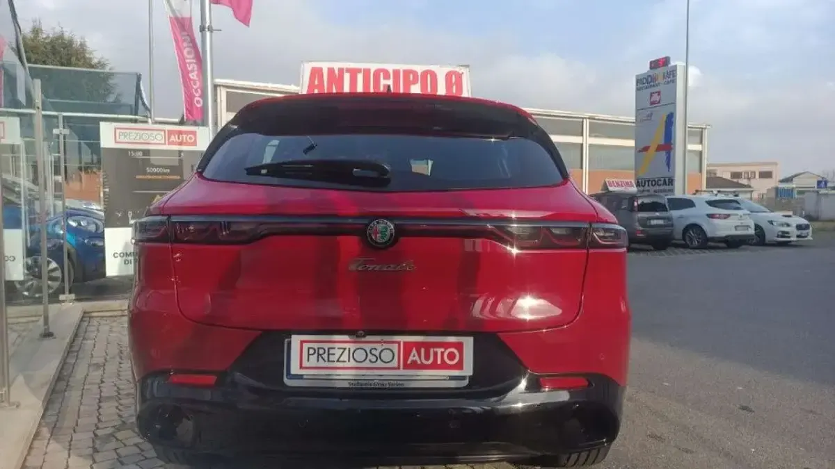 Usata Alfa Romeo Tonale Sprint 131 CV (96 kW) 2024 Rosso alfa romeo SUV