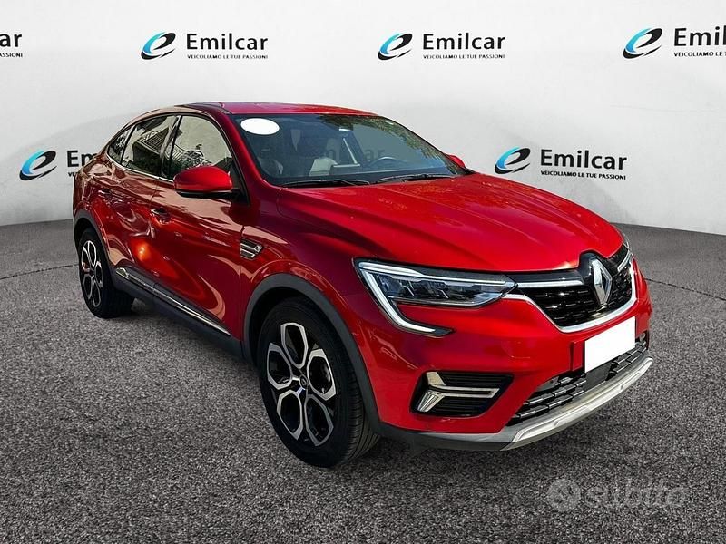 Usata Renault Arkana 140 CV (102 kW) 2023 Rosso SUV