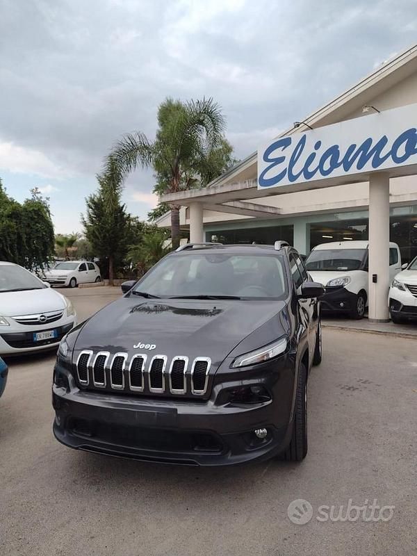 Usata Jeep Cherokee Night Eagle 185 CV (136 kW) 2017 Grigio SUV