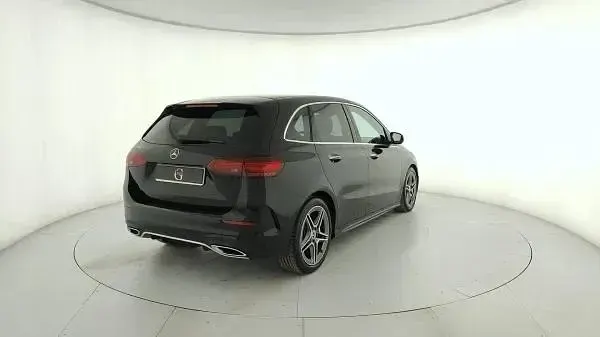 Usata Mercedes B180 Advanced Plus 116 CV (85 kW) 2025 Nero Utilitaria