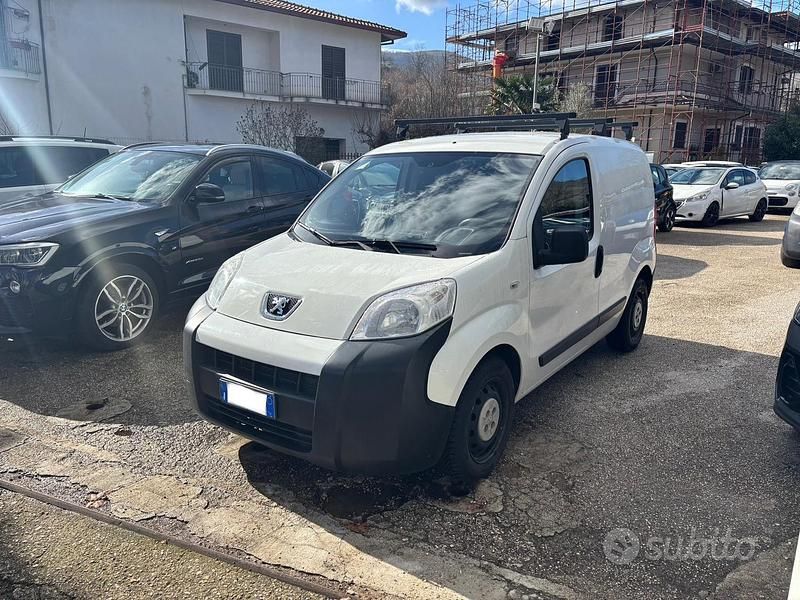 Usata Peugeot Bipper 73 CV (53 kW) 2011 Bianco Monovolume