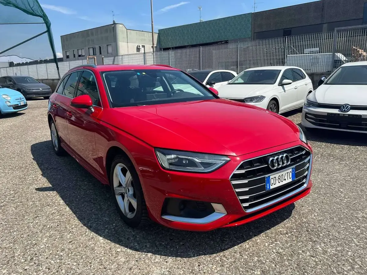 Usata Audi A4 Advanced Plus 163 CV (119 kW) 2020 Rosso Station wagon
