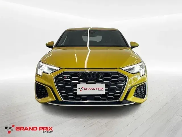 Usata Audi S3 Sport 310 CV (228 kW) 2023 Giallo pitone metallizzato Berlina