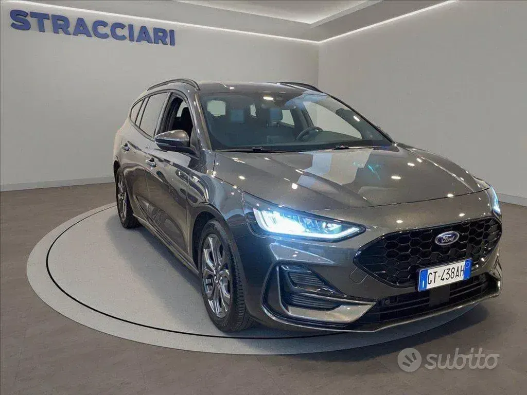Usata Ford Focus ST-Line X 116 CV (85 kW) 2024 Grigio metallizzato Station wagon