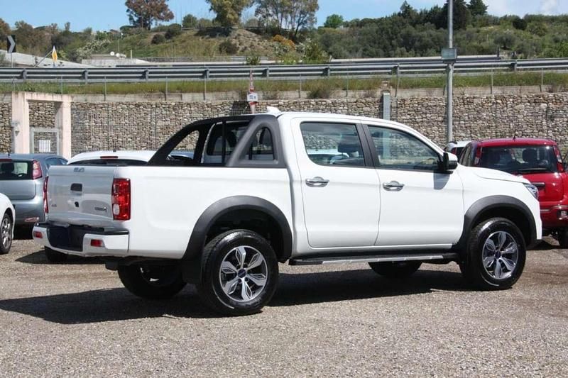 Nuova EVO Cross 4 136 CV (100 kW) 2026 Bianco Pick-up