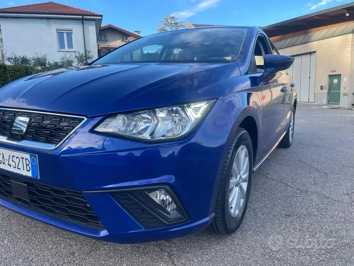 Usata Seat Ibiza Business 95 CV (69 kW) 2020 Blu Utilitaria