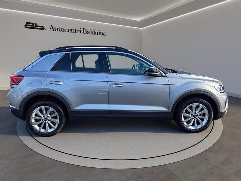 Usata VW T-Roc Life 150 CV (110 kW) 2022 Nero SUV