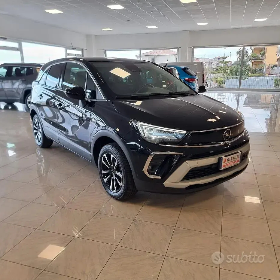 Occasion Opel Crossland Elegance 131 ch (96 kW) 2024 Noir SUV