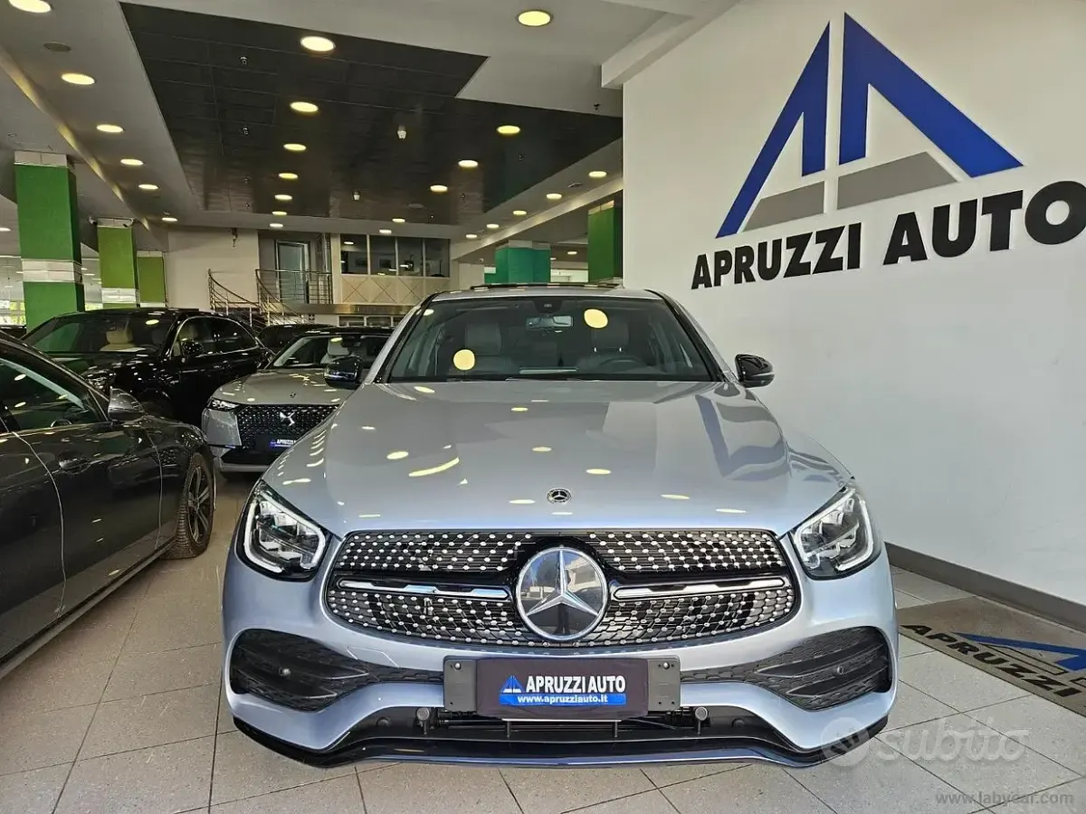 Usata Mercedes GLC300de Premium 194 CV (142 kW) 2022 Argento Coupé