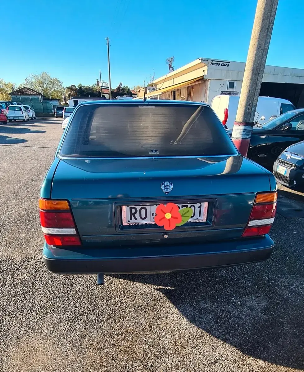 Usata Lancia Thema 147 CV (108 kW) 1991 Verde Berlina