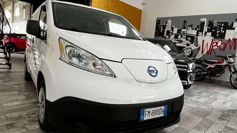 Usata Nissan e-NV200 80 kW (109 CV) 2017 Bianco Monovolume