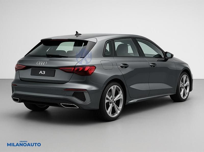 Usata Audi A3 Sportback e-tron S-Line 245 CV (180 kW) 2023 Grigio Utilitaria