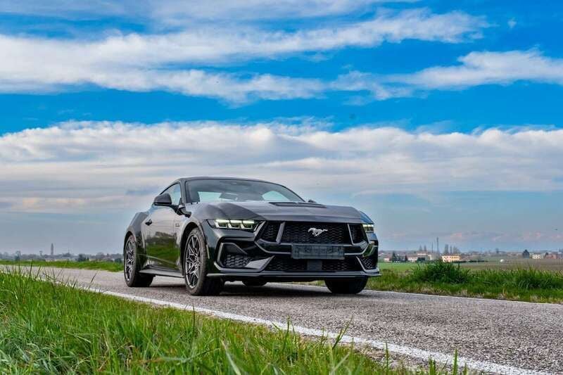 Nuova Ford Mustang GT Premium 480 CV (353 kW) 2025 Rosso Coupé