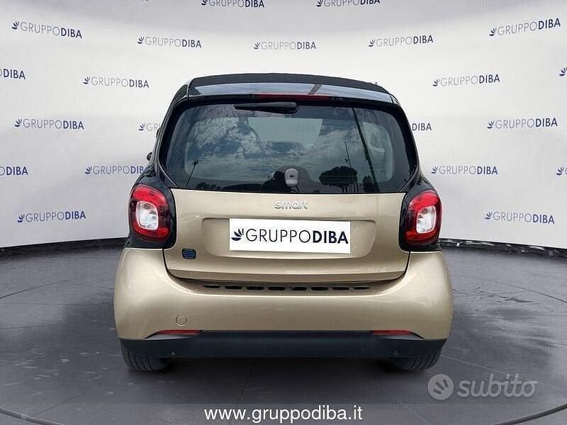 Usata Smart ForTwo Electric Drive Pure 60 kW (82 CV) 2021 Giallo Coupé