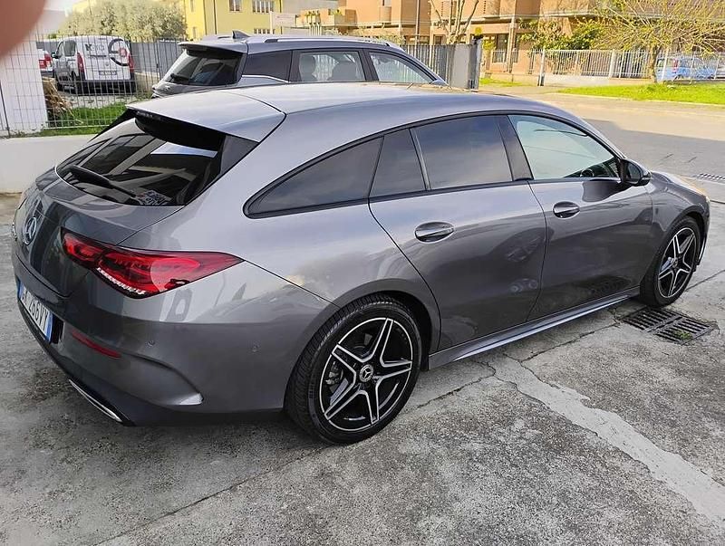 Begagnad Mercedes CLA200 150 HK (110 kW) 2022 Grå Kombi