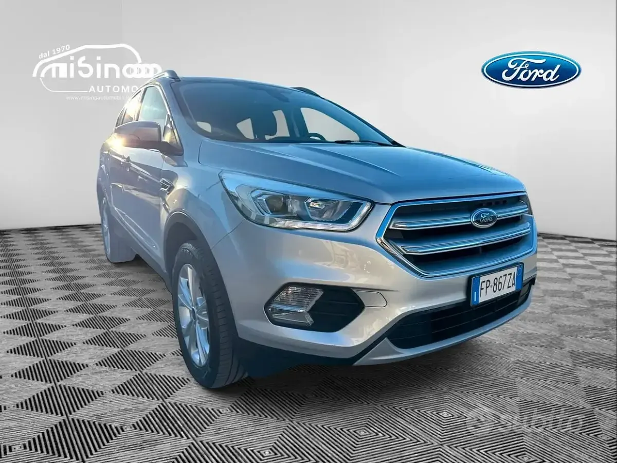 Usata Ford Kuga Titanium 120 CV (88 kW) 2018 Grigio SUV