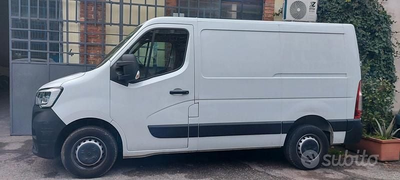 Usata Renault Master 135 CV (99 kW) 2022 Bianco Monovolume
