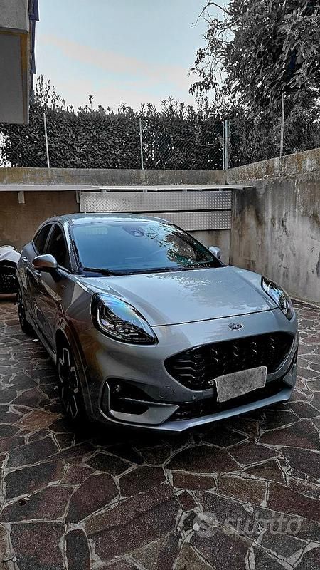 Usata Ford Puma ST-Line X 155 CV (114 kW) 2020 Grigio Berlina