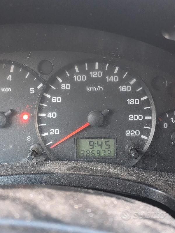 Usata Ford Transit 90 CV (66 kW) 2005 Monovolume