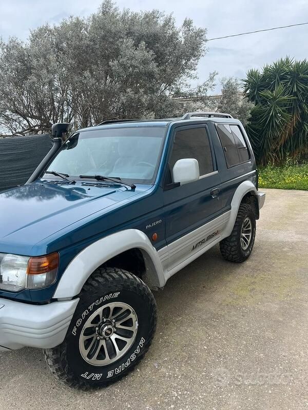Usata Mitsubishi Pajero 1991 Blu SUV