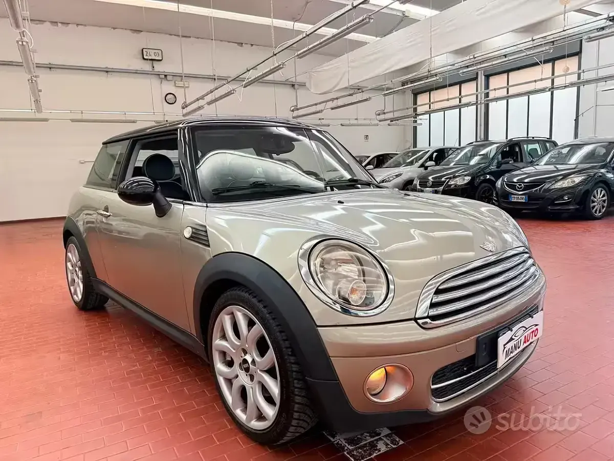Usata Mini Cooper 109 CV (80 kW) 2007 Grigio Utilitaria