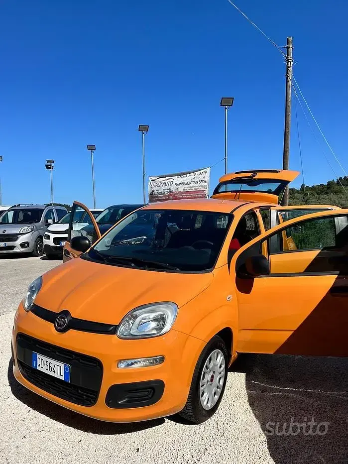 Usata Fiat Panda Easy 85 CV (62 kW) 2020 Arancione Utilitaria