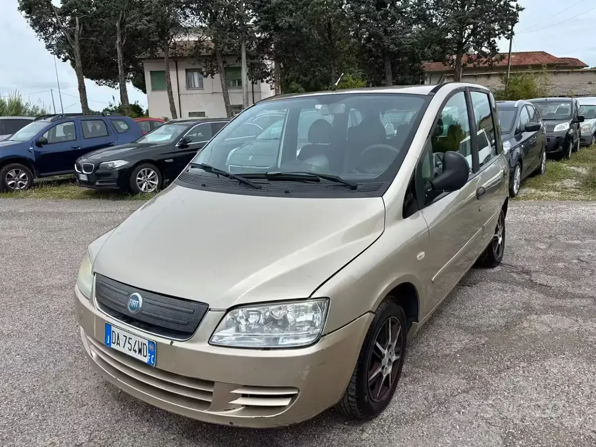 Usata Fiat Multipla Emotion 103 CV (75 kW) 2006 Beige Monovolume