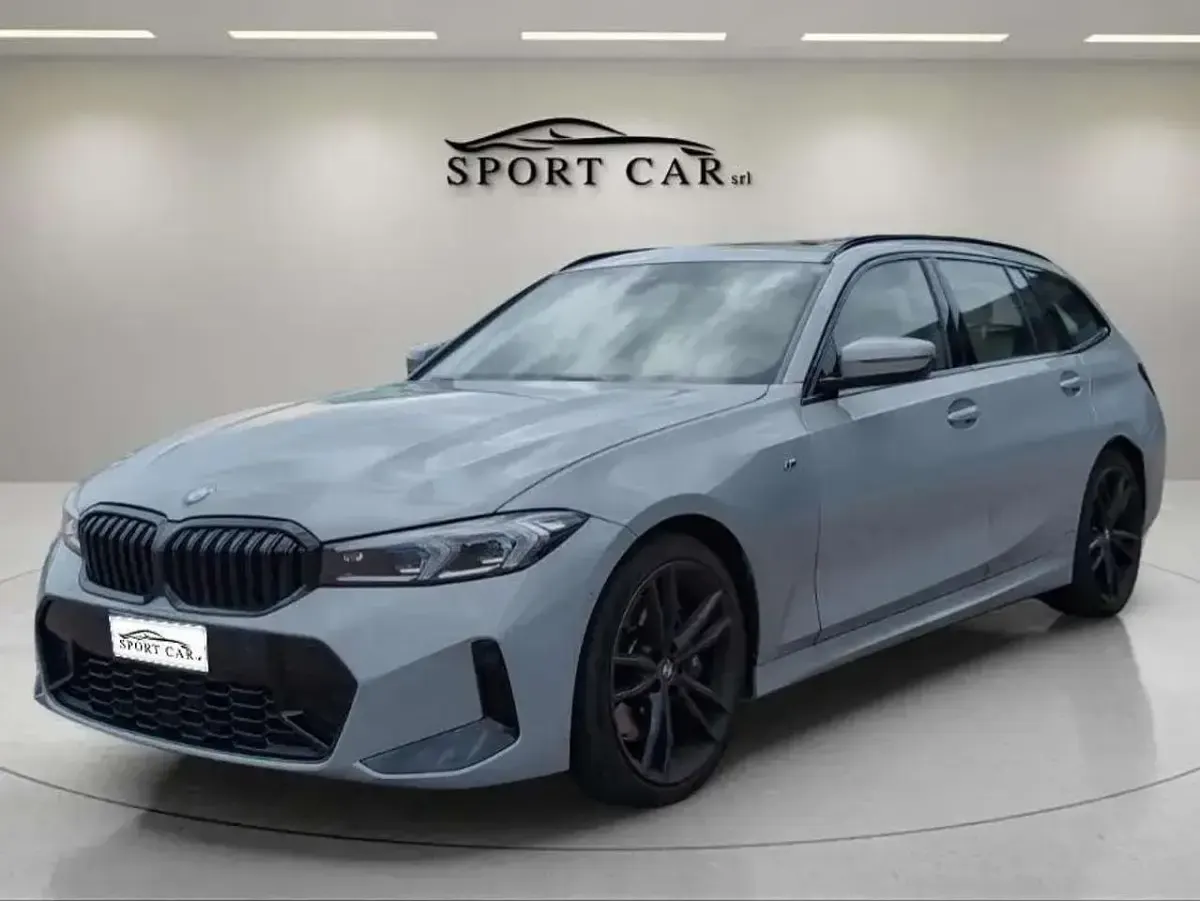 Usata BMW 330 M Sport 286 CV (210 kW) 2023 Brooklyn grigio Station wagon
