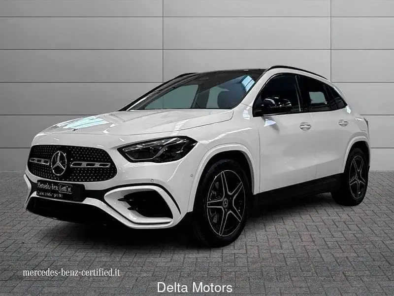 Usata Mercedes GLA180 AMG Line Premium 116 CV (85 kW) 2026 SUV