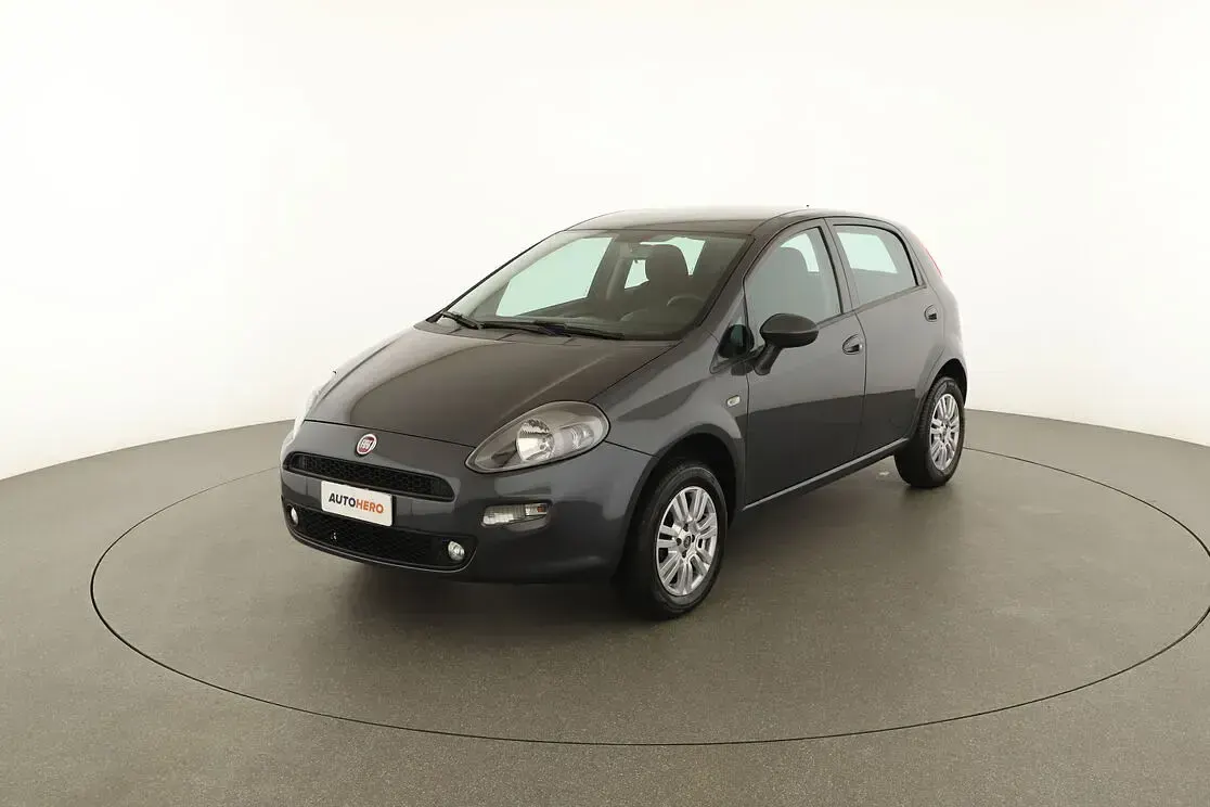 Usata Fiat Punto Lounge 77 CV (56 kW) 2017 Utilitaria