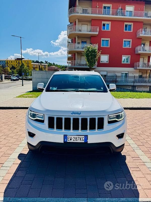 Usata Jeep Grand Cherokee Laredo 190 CV (139 kW) 2015 Bianco SUV
