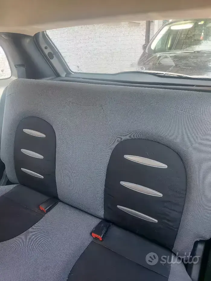 Usata Lancia Ypsilon 60 CV (44 kW) 2008 Grigio Utilitaria