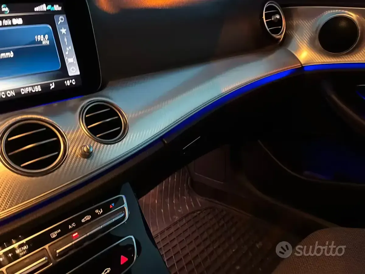 Usata Mercedes E220 194 CV (142 kW) 2019 Nero Station wagon