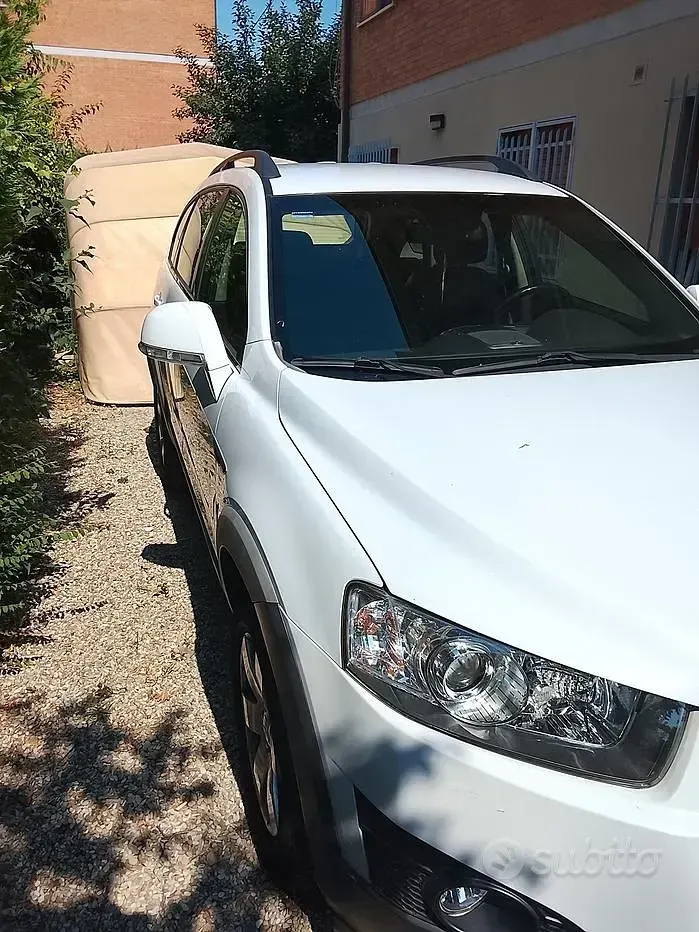 Usata Chevrolet Captiva 163 CV (119 kW) 2012 Bianco SUV