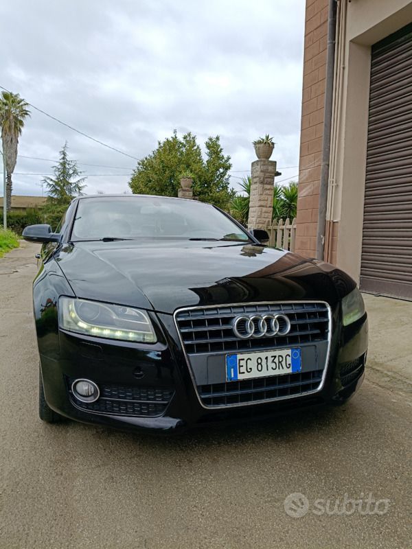 Nero Usata 2011 Audi A5 Ambiente Coupé | 8000 € (Ottimo prezzo) - Immagine 1/4