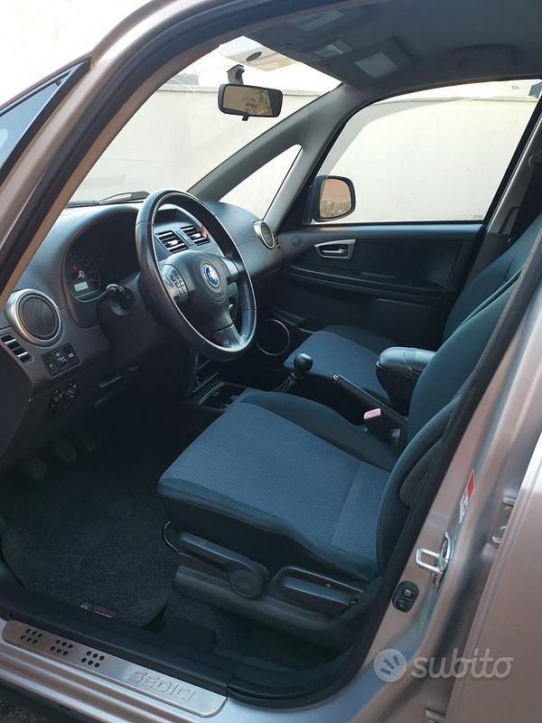 Usata Fiat Sedici 90 CV (66 kW) 2006 SUV