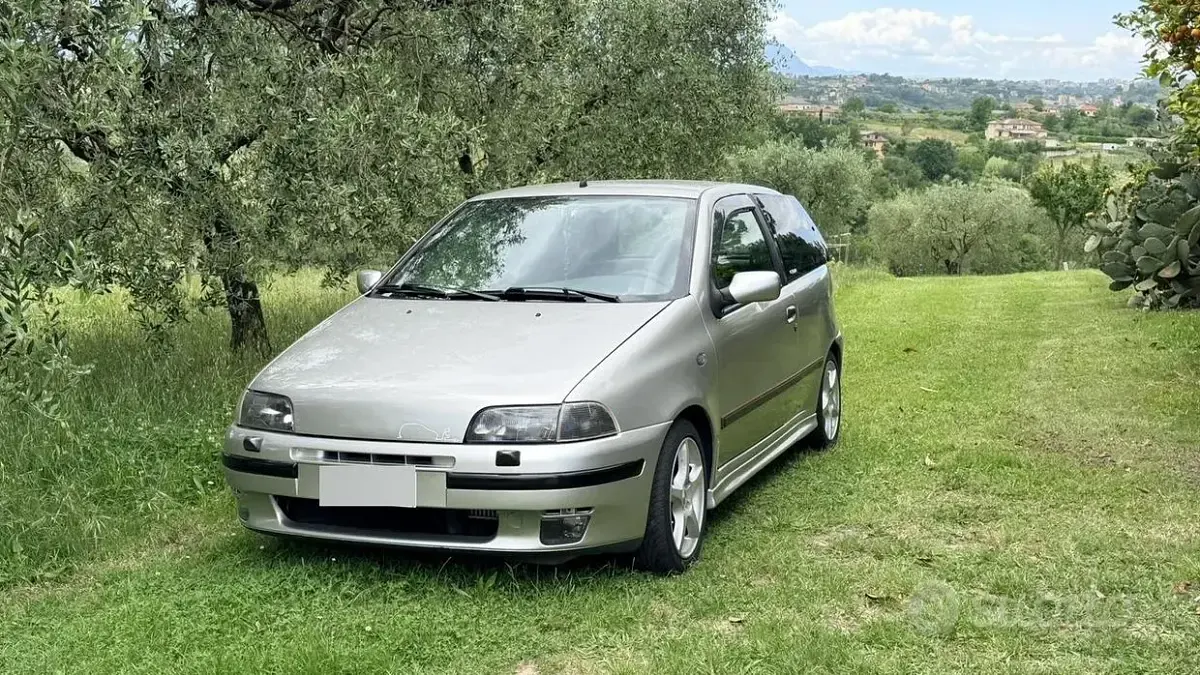 Usata Fiat Punto 131 CV (96 kW) 1997 Grigio Berlina