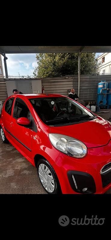 Gebraucht Citroën C1 68 PS (50 kW) 2013 Rot Kleinwagen